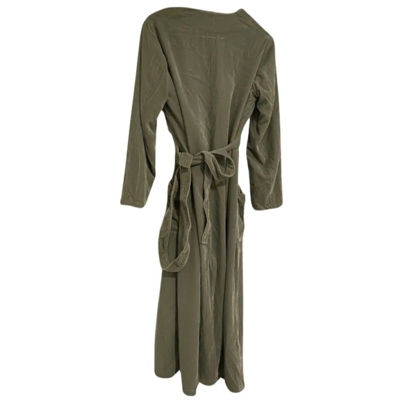 The MM6 MAISON MARGIELA Velvet Long House Coat - Picture 3 of 15